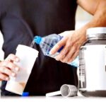 ¿Qué Es Mejor Tomar La Proteína Con Agua O Leche?